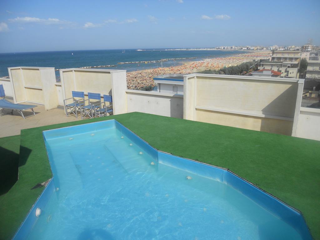 Ambienthotels Panoramic Rimini Esterno foto