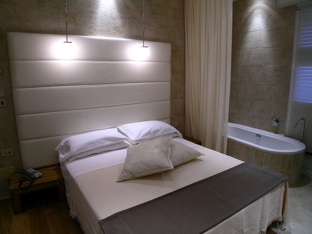 Ambienthotels Panoramic Rimini Esterno foto