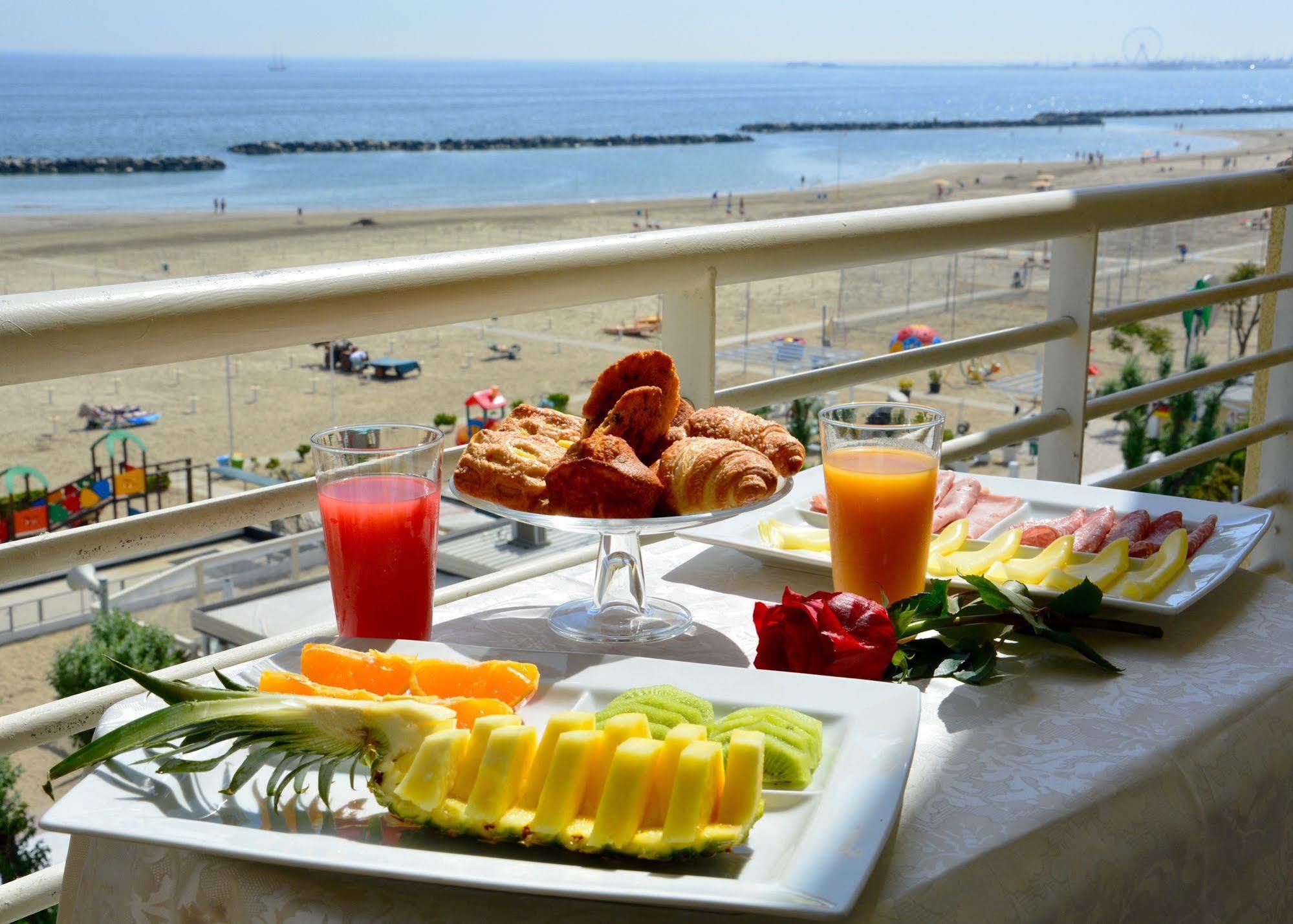 Ambienthotels Panoramic Rimini Esterno foto